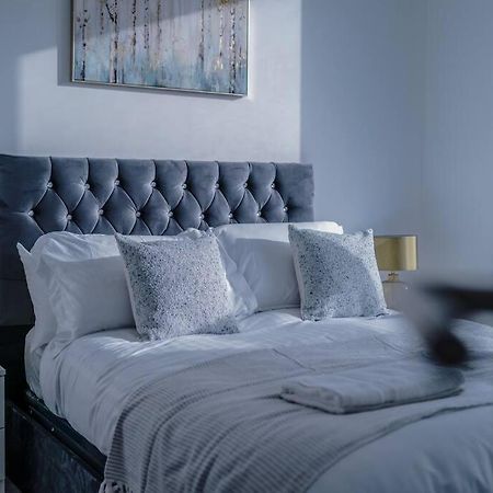 Stunning 2-Bed Premium Apartment - Free Wi-Fi Preston  Ngoại thất bức ảnh