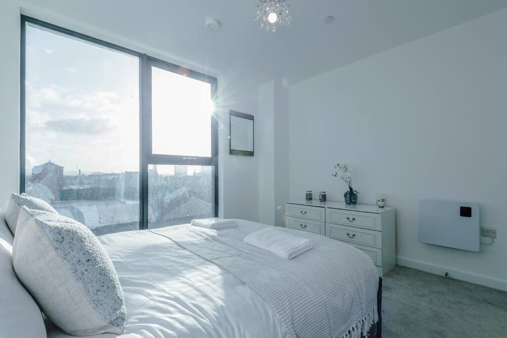 Stunning 2-Bed Premium Apartment - Free Wi-Fi Preston  Ngoại thất bức ảnh