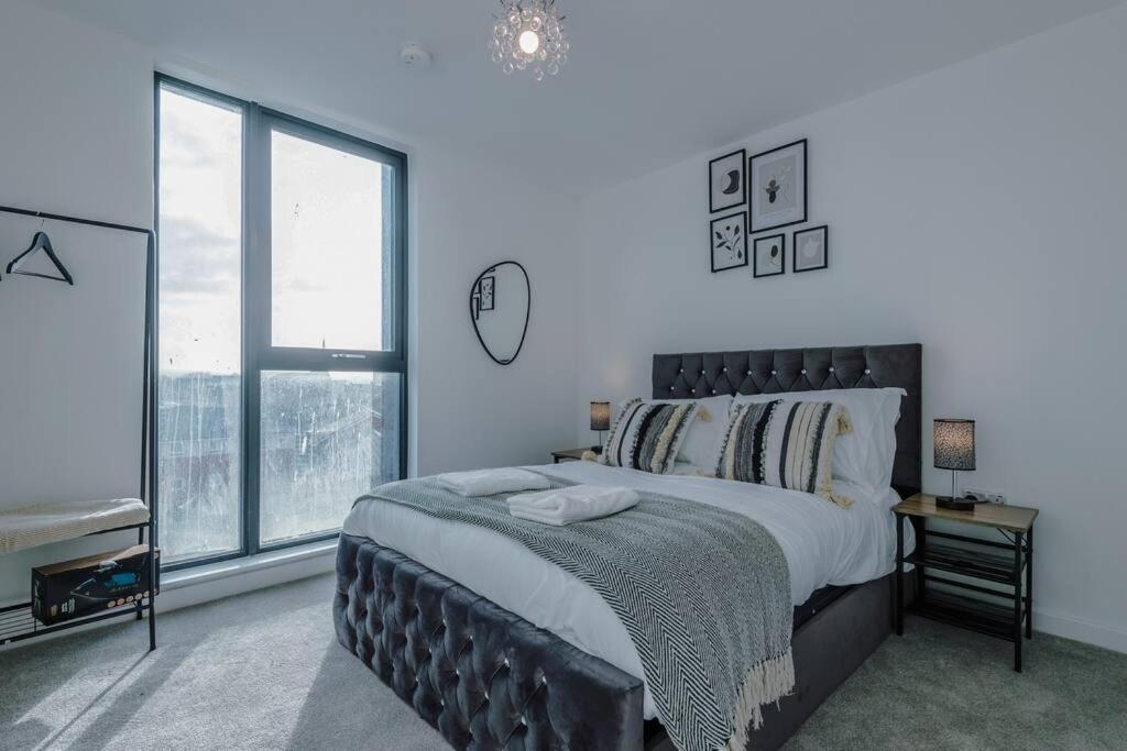 Stunning 2-Bed Premium Apartment - Free Wi-Fi Preston  Ngoại thất bức ảnh